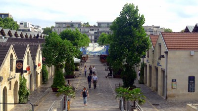 Bercy Village: shopping and leisure galore